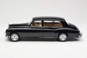 Rolls-Royce Phantom VI EWB Schwarz Kyosho 1:18 08905BK Metall – Bild 4 von 8