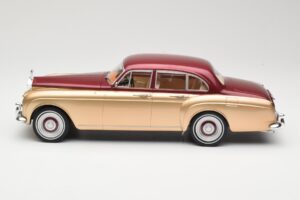 Rolls-Royce Silver Cloud III Flying Spur H.J. Mulliner Rot & Gold MCG 1:18 MCG18132 Metall – Bild 3 von 6