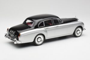 Rolls-Royce Silver Cloud III Mulliner Silber & Schwarz MCG 1:18 MCG18128 Metall – Bild 2 von 6