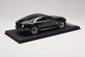 Rolls-Royce Spectre Schwarz Df Model 1:18 REMC017 Resin – Bild 3 von 6