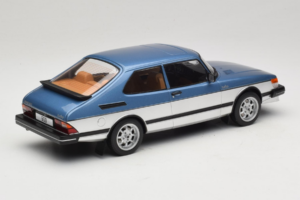 Saab 900 Turbo Blue Metallic MCG 1:18 MCG18261MCW Metall – Bild 2 von 6