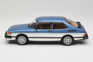Saab 900 Turbo Blue Metallic MCG 1:18 MCG18261MCW Metall – Bild 3 von 6