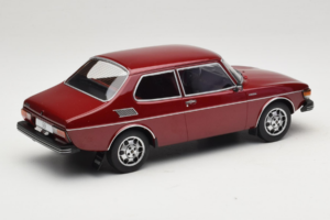 Saab 99 EMS Metallic Rot MCG 1:18 MCG18441 Metall – Bild 2 von 6