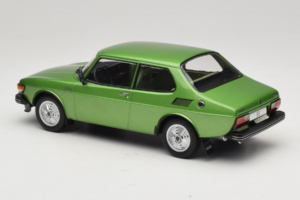 Saab 99 Metallic Grün MCG 1:18 MCG18440 Metall – Bild 5 von 6