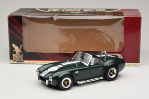 Shelby Cobra 427 S/C Dunkelgrün Weiße Streifen Road Signature 1:18 92058-P1 Metall – Bild 8 von 8