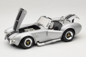 Shelby Cobra 427S/C Silber Mit Schwarzen Streifen Road Signature 1:18 92058 Metall – Bild 2 von 8