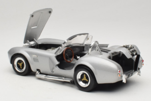 Shelby Cobra 427S/C Silber Mit Schwarzen Streifen Road Signature 1:18 92058 Metall – Bild 5 von 8