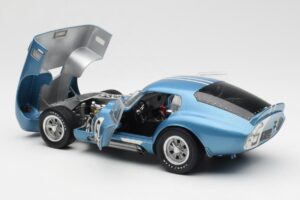 Shelby Cobra Daytona Coupe #5 D. Gurney / B. Bondurant 24 Hours of Le Mans 1964 Exoto 1:18 135190555498 Metall – Bild 5 von 8