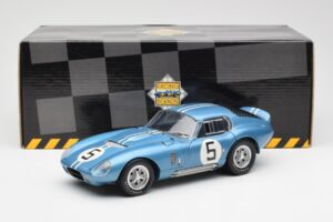 Shelby Cobra Daytona Coupe #5 D. Gurney / B. Bondurant 24 Hours of Le Mans 1964 Exoto 1:18 135190555498 Metall – Bild 8 von 8