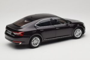 Skoda Superb Mk3 Schwarz Paudi Model 1:18 ZSS000006BLA Metall – Bild 3 von 8
