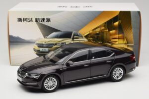 Skoda Superb Mk3 Schwarz Paudi Model 1:18 ZSS000006BLA Metall – Bild 8 von 8