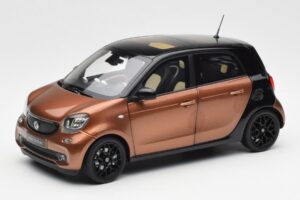Smart Forfour W453 Schwarz Hazel Braun Norev 1:18 B66960299 Metall