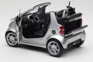 Smart Fortwo W450 Brabus Cabrio Silber Händler Edition Kyosho 1:18 0017769V001C05Q00 Metall – Bild 5 von 8