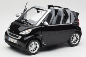 Smart Fortwo Cabrio W451 Schwarz & Silber Minichamps 1:18 Q0022566V001C18Q00 Metall – Bild 2 von 8