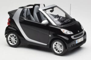 Smart Fortwo Cabrio W451 Schwarz & Silber Minichamps 1:18 Q0022566V001C18Q00 Metall – Bild 6 von 8