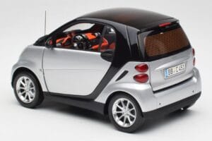 Smart Fortwo Coupe W451 Silber & Schwarz Minichamps 1:18 Q0022528V001C75Q00 Metall – Bild 7 von 8