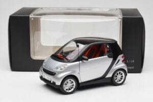 Smart Fortwo Coupe W451 Silber & Schwarz Minichamps 1:18 Q0022528V001C75Q00 Metall – Bild 8 von 8