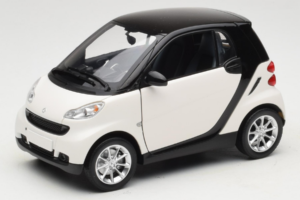 Smart Fortwo 451 Coupe Weiss Schwarz Minichamps 1:18 150036302 Metall
