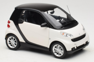 Smart Fortwo 451 Coupe Weiss Schwarz Minichamps 1:18 150036302 Metall – Bild 6 von 8