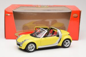 Smart Roadster 452 Gelb Bburago 1:18 34099-M2 Metall – Bild 8 von 8