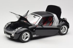 Smart Roadster Schwarz Bburago 1:18 34099-M1 Metall – Bild 2 von 8