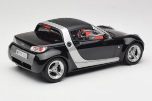 Smart Roadster Schwarz Bburago 1:18 34099-M1 Metall – Bild 3 von 8
