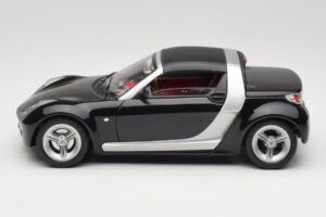 Smart Roadster Schwarz Bburago 1:18 34099-M1 Metall – Bild 4 von 8