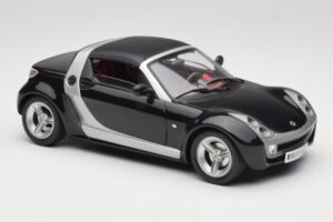 Smart Roadster Schwarz Bburago 1:18 34099-M1 Metall – Bild 6 von 8