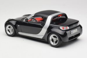 Smart Roadster Schwarz Bburago 1:18 34099-M1 Metall – Bild 7 von 8