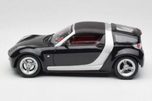 Smart Roadster Dunkelblau Bburago 1:18 34917 Metall – Bild 4 von 8