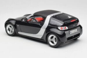 Smart Roadster Dunkelblau Bburago 1:18 34917 Metall – Bild 7 von 8