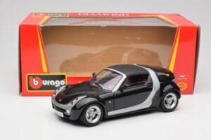 Smart Roadster Dunkelblau Bburago 1:18 34917 Metall – Bild 8 von 8