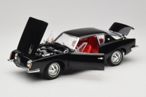 Studebaker Avanti Schwarz Signature Models 1:18 STUDEBAKER001 Metall – Bild 2 von 8