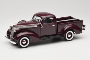 Studebaker Coupe Express Pickup Braun American Mint 1:18 92458-R1 Metall