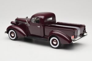 Studebaker Coupe Express Pickup Braun American Mint 1:18 92458-R1 Metall – Bild 7 von 8