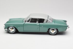 Studebaker Starliner Seafoam Grün & Shasta Weiss Maisto 1:18 31651 Metall – Bild 2 von 8