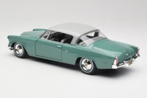 Studebaker Starliner Seafoam Grün & Shasta Weiss Maisto 1:18 31651 Metall – Bild 3 von 8