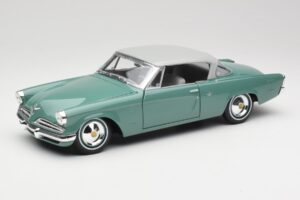 Studebaker Starliner Seafoam Grün & Shasta Weiss Maisto 1:18 31651 Metall