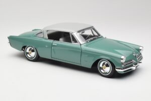 Studebaker Starliner Seafoam Grün & Shasta Weiss Maisto 1:18 31651 Metall – Bild 5 von 8