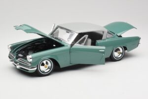 Studebaker Starliner Seafoam Grün & Shasta Weiss Maisto 1:18 31651 Metall – Bild 7 von 8