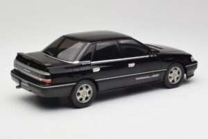 Subaru Legacy RS Schwarz IXO 1:18 18CMC131A Metall – Bild 2 von 6