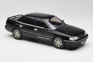 Subaru Legacy RS Schwarz IXO 1:18 18CMC131A Metall – Bild 4 von 6