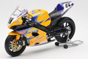Suzuki GSX-R 1000 Team Alstare Corona Extra T. Corser WSB 2005 Minichamps 1:12 122052211 Metall – Bild 2 von 6
