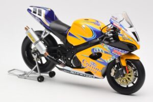 Suzuki GSX-R 1000 Team Alstare Corona Extra T. Corser WSB 2005 Minichamps 1:12 122052211 Metall – Bild 4 von 6