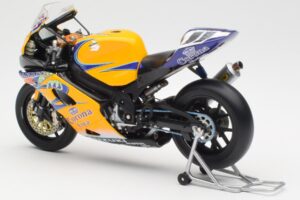 Suzuki GSX-R 1000 Team Alstare Corona Extra T. Corser WSB 2005 Minichamps 1:12 122052211 Metall – Bild 5 von 6