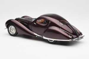 Talbot-Lago T150 C-SS Figoni & Falaschi Teardrop Dunkel Bordeaux Metallic CMC 1:18 M-179 Metall – Bild 4 von 6
