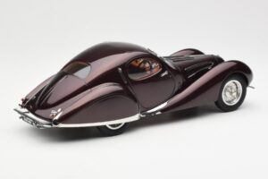 Talbot-Lago T150 C-SS Figoni & Falaschi Teardrop Dunkel Bordeaux Metallic CMC 1:18 M-179 Metall – Bild 5 von 6
