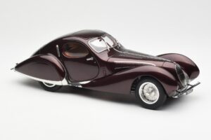 Talbot-Lago T150 C-SS Figoni & Falaschi Teardrop Dunkel Bordeaux Metallic CMC 1:18 M-179 Metall – Bild 6 von 6