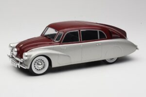 Tatra 87 Silber & Dunkelrot MCG 1:18 MCG18067 Metall