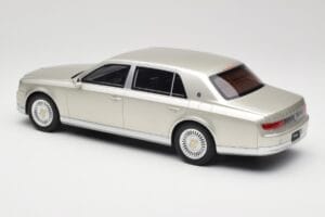 Toyota Century Silver Metallic Kyosho 1:18 KSR18036S Metall – Bild 5 von 6
